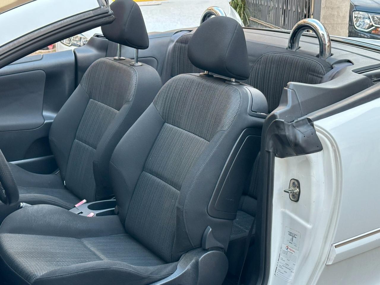 Peugeot 207 1.6 VTi 120CV CC Cabrio Allure