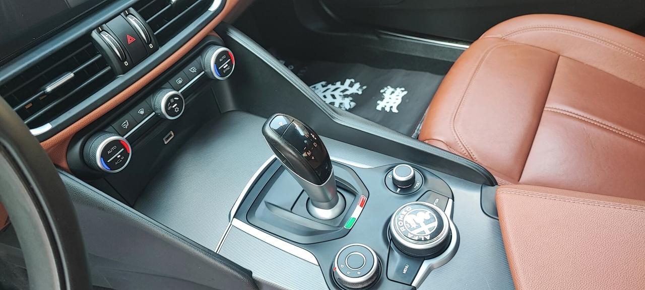 Alfa Romeo Giulia 2.2 Turbodiesel 150 CV Super