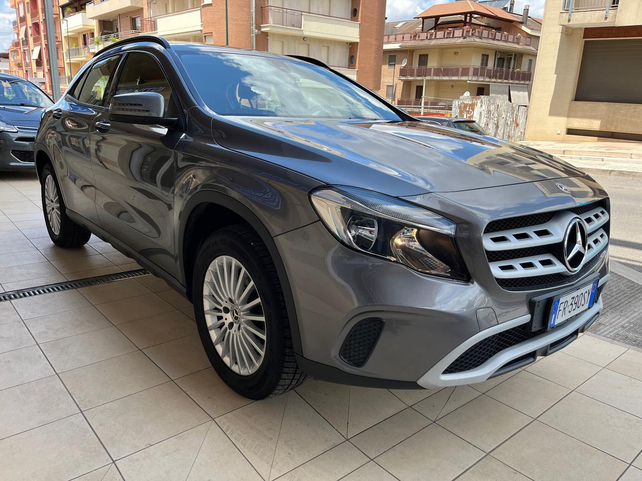 Mercedes-benz GLA 200 d Automatic Business