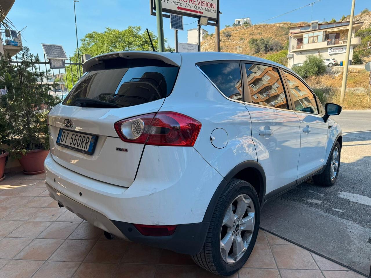 Ford Kuga Kuga+ 2.0 TDCi 136 CV 2WD DPF
