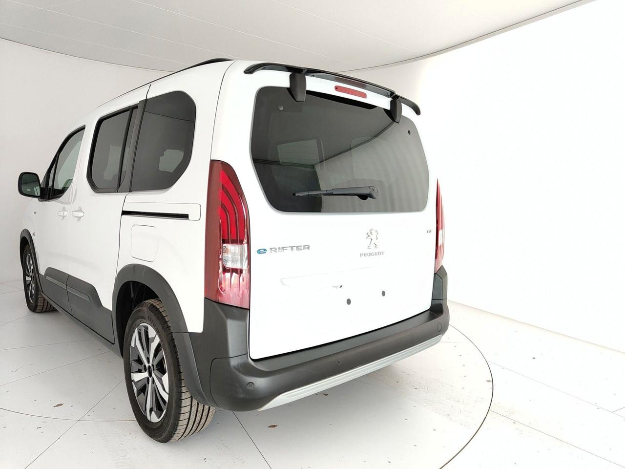 Peugeot Rifter e-Rifter motore elettrico 136 CV 50kWh GT Standard