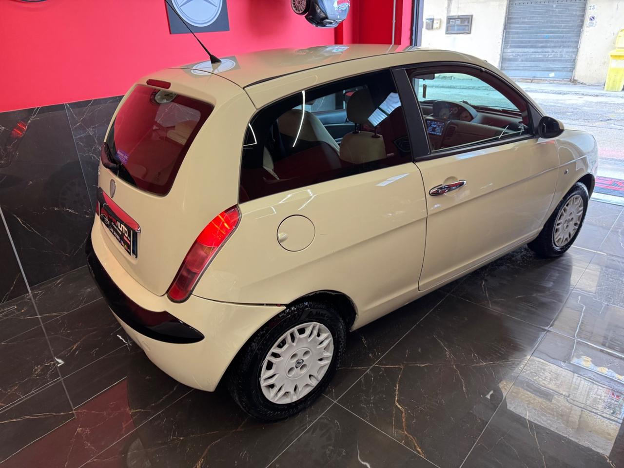 Lancia Ypsilon 1.2 Oro