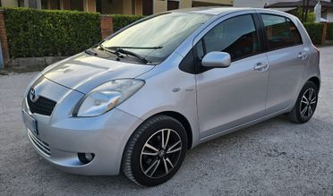 Toyota Yaris 1.3 5 porte Sol - AUTOMATICA