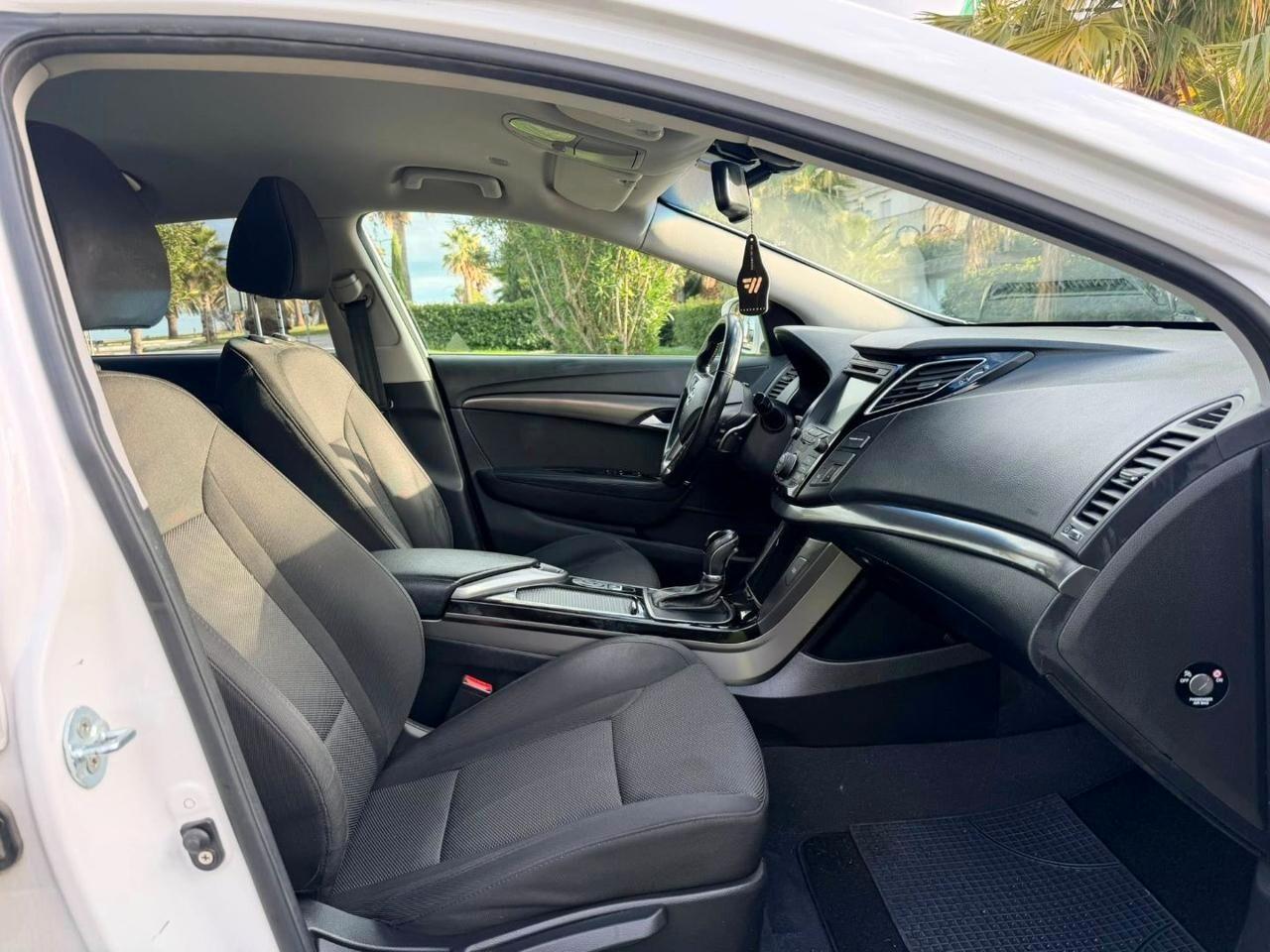 Hyundai i40 Wagon 1.7 CRDi 141 CV 7DCT Style