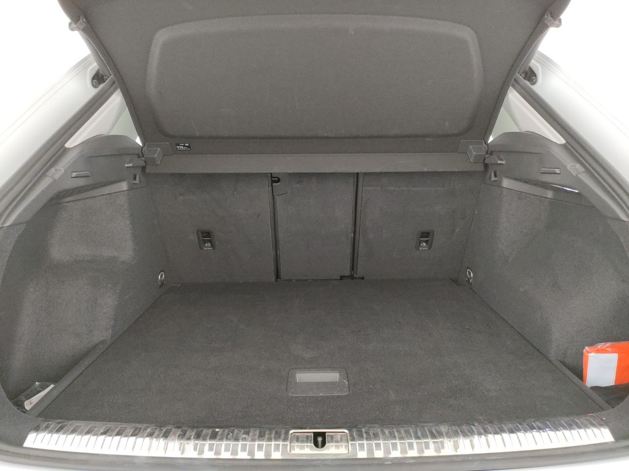 Audi Q3 35 1.5 tfsi business advanced s-tronic