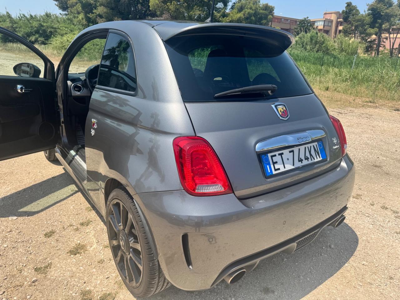 Abarth 595 1.4 Turbo T-Jet 160 CV Competizione