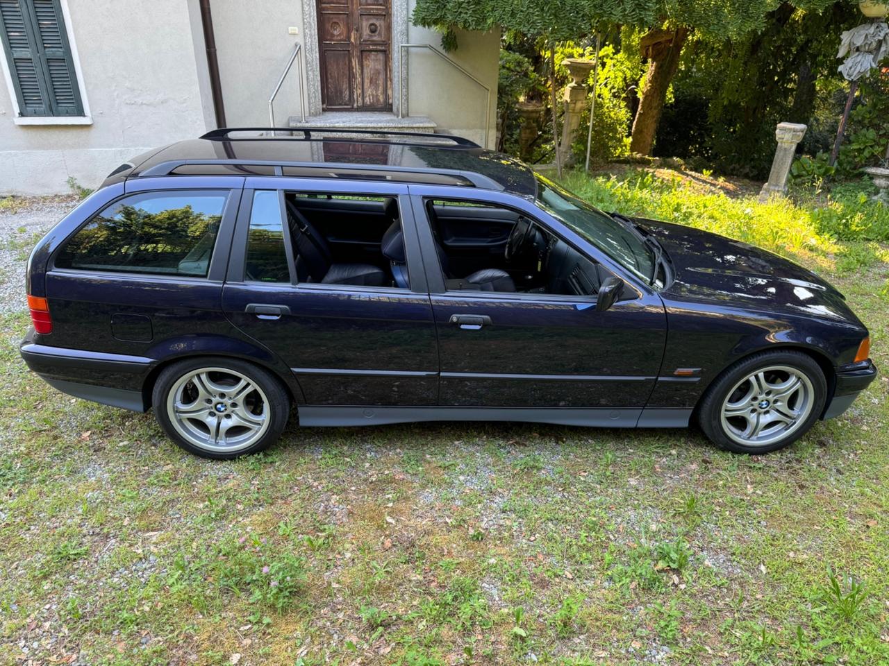 BMW E36 320i – Viola Madeira – Interni in Pelle Viola – ASI