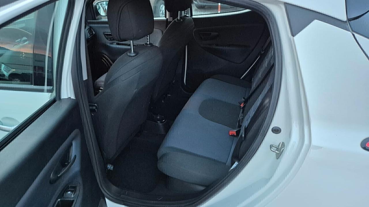 Lancia Ypsilon 1.0Hybrid Plat-2024-km12.700-Gar3anni