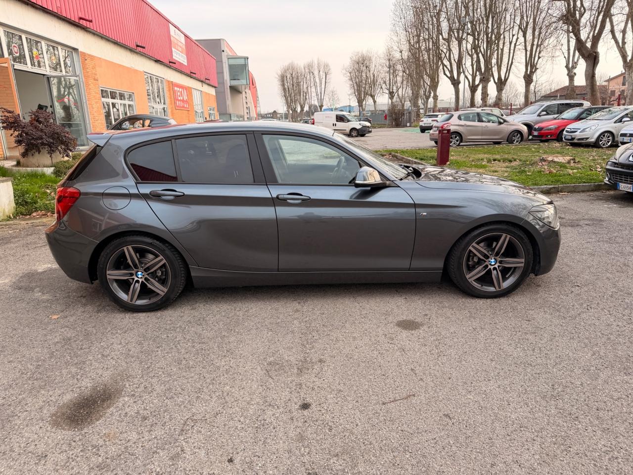 Bmw 118 118d 5p. Msport