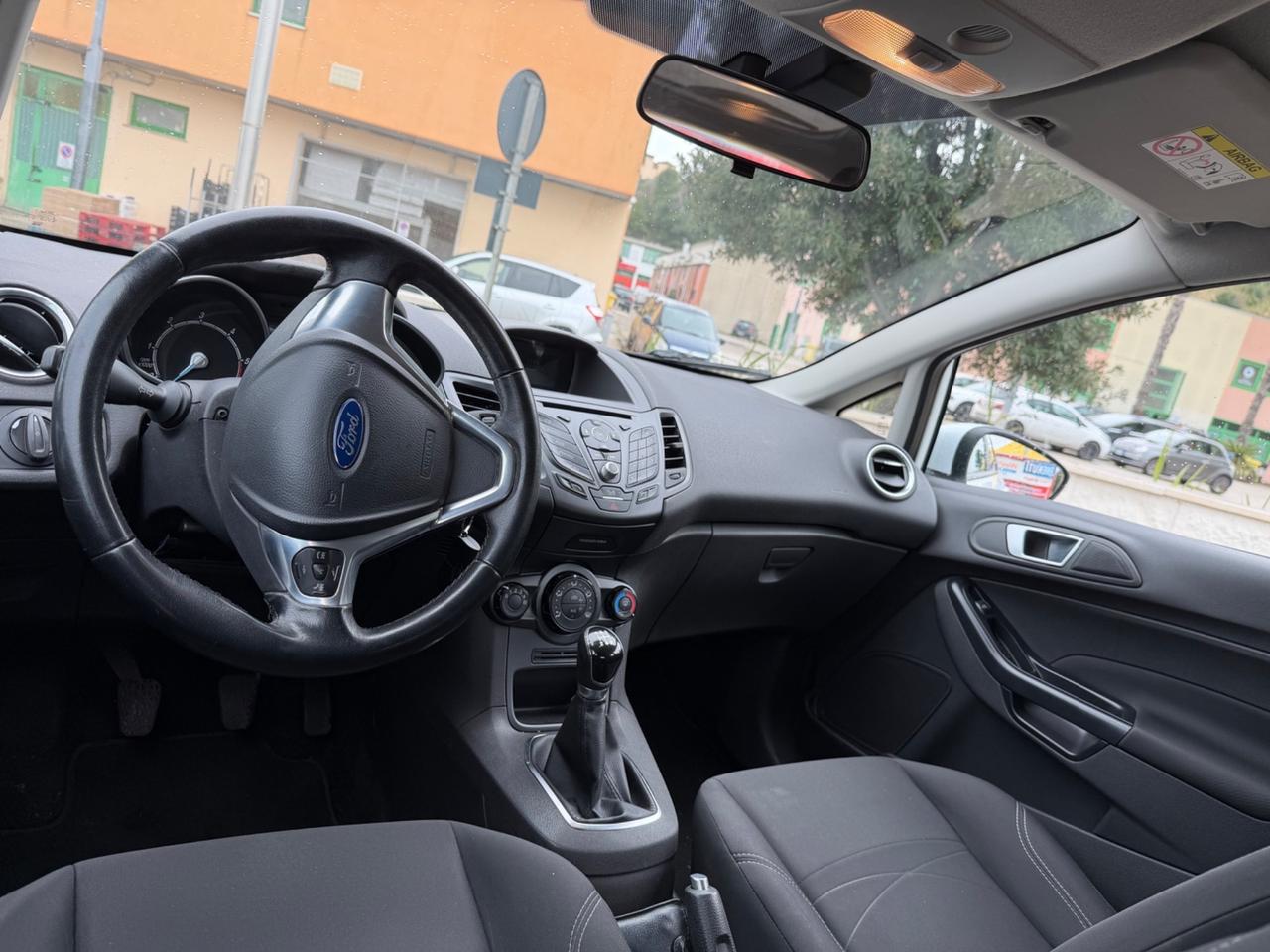 Ford Fiesta 1.5 TDCi 75CV 5 porte Black & White Edition