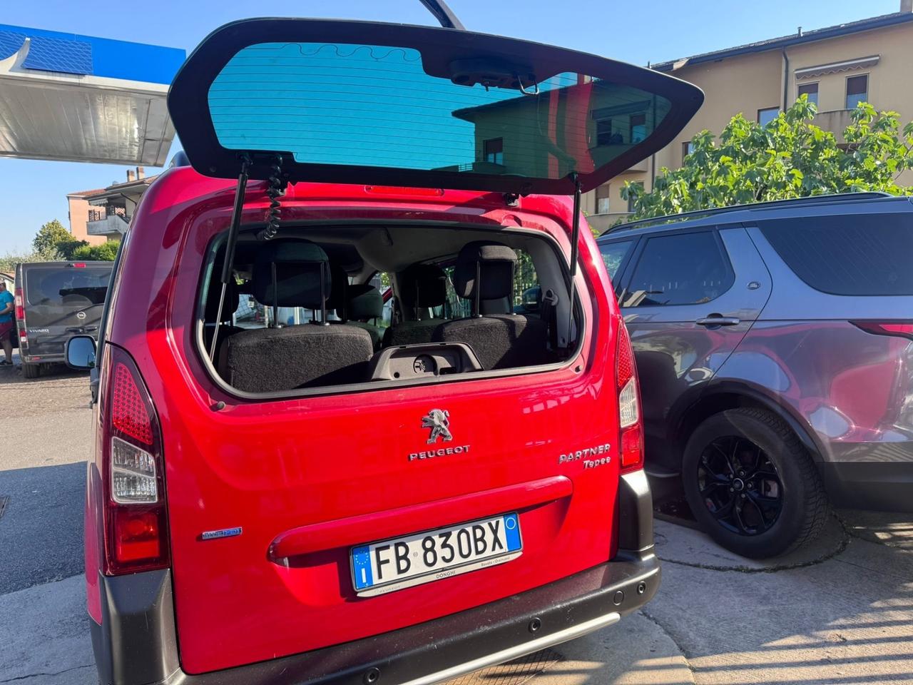 Peugeot Partner Tepee BlueHDi 120 S&S Outdoor