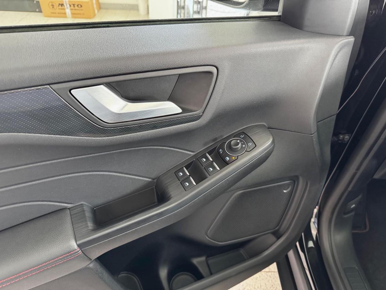 FORD Kuga II 2017 2.0 EcoBlue 120 CV aut. 2WD ST-Line - VARI COLORI!