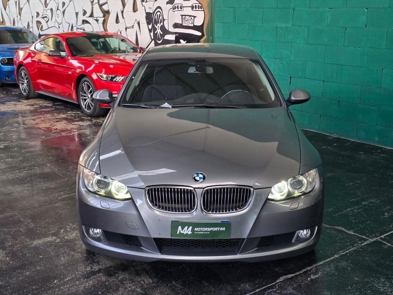 BMW 325i E92 218cv