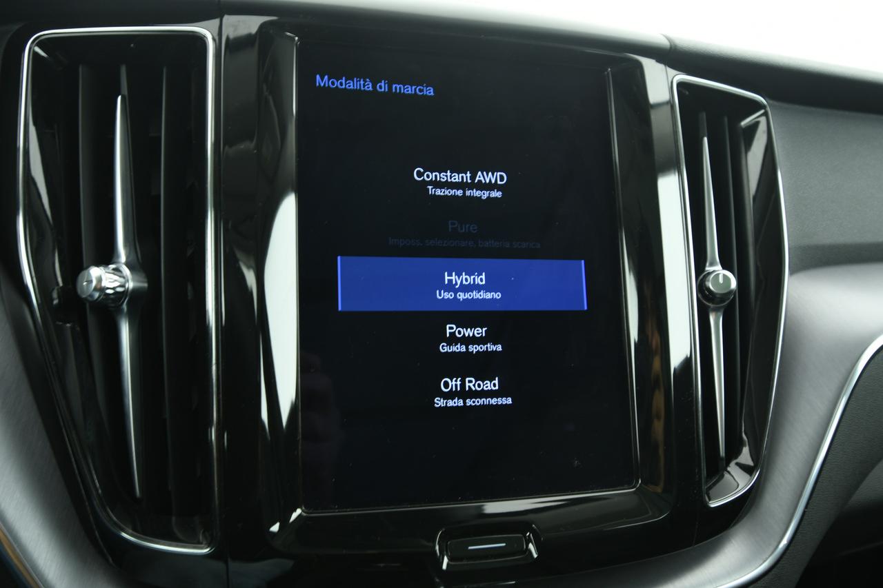 VOLVO XC60 2.0 t6 phev Inscription awd auto SOSPENSIONI+TETTO PANO+PELLE