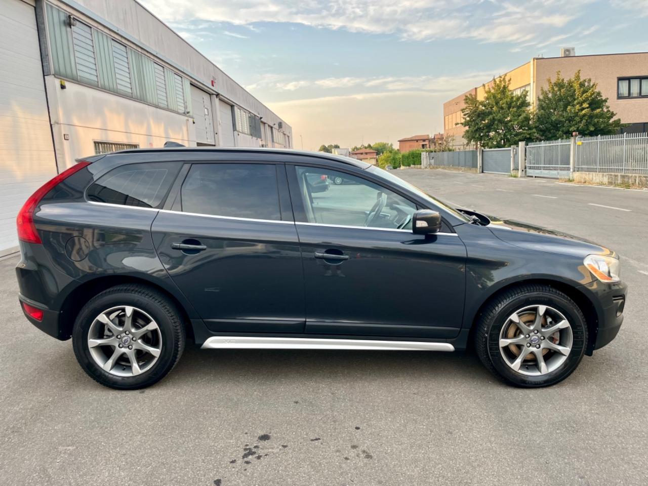 Volvo XC60 2.4d 2010 165.000km 4x4 perfetta