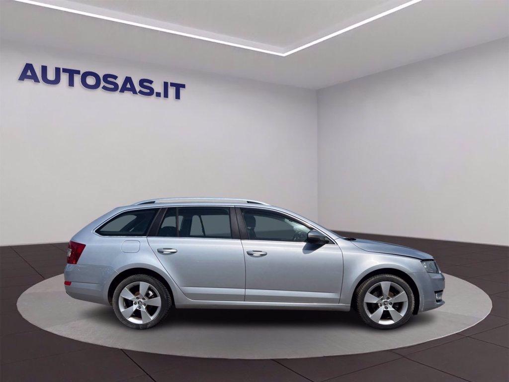SKODA Octavia Wagon 1.6 tdi cr Executive 105cv dsg del 2015