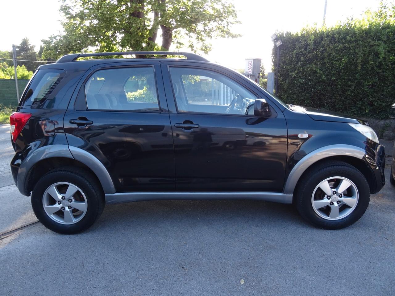 Daihatsu Terios 1.5 4WD SX con GPL LANDI RENZO