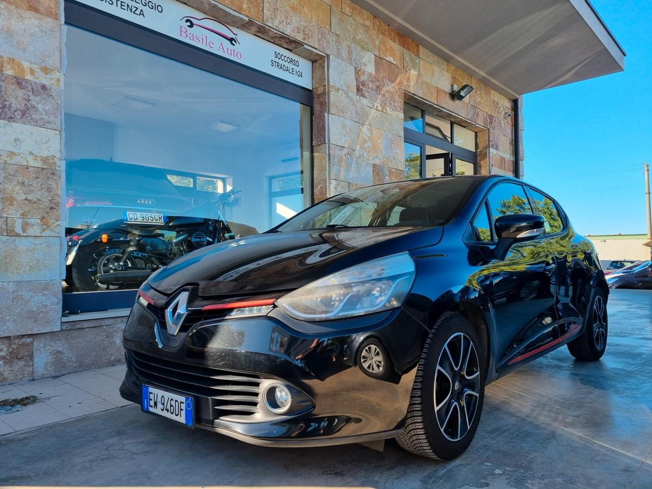 Renault Clio 1.2 75CV 5 porte Costume National