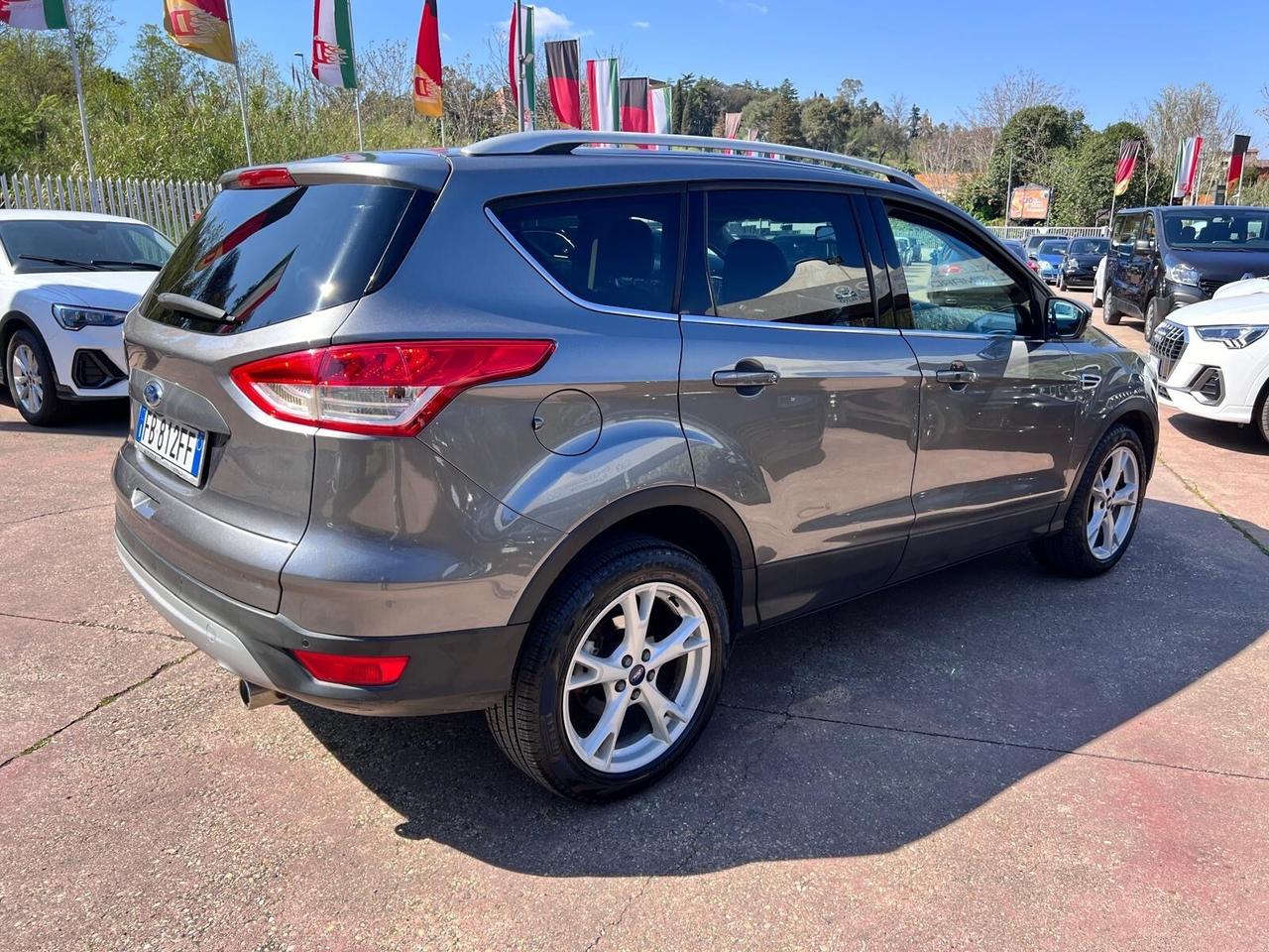 Ford Kuga 2.0 TDCI 140 CV 2WD Titanium