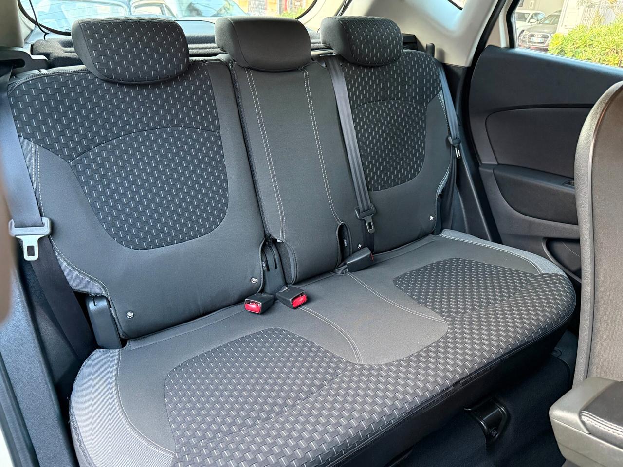 Renault Captur 1.5 dCi 90CV LED NAVI CAMERA - 2018