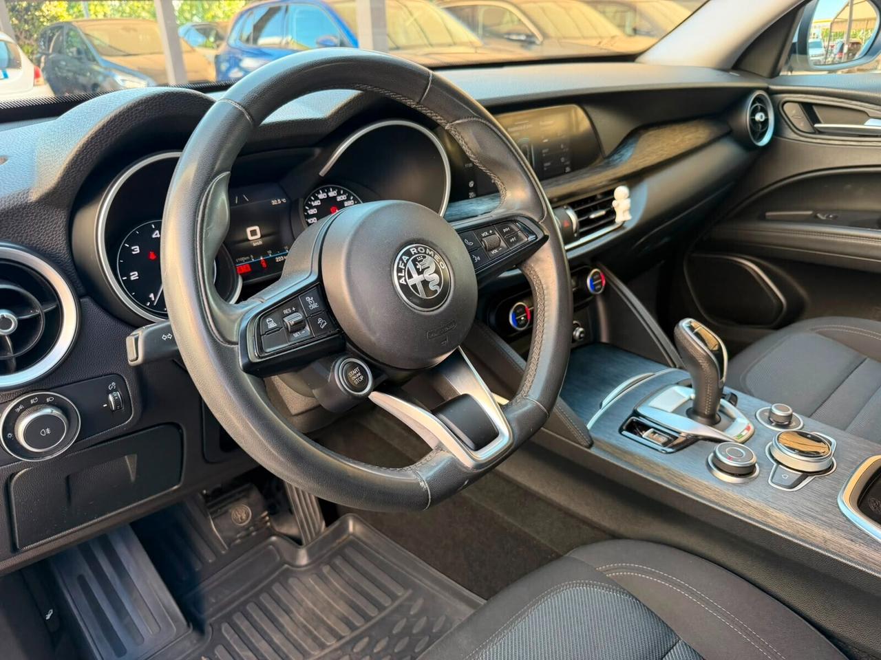 Alfa Romeo Stelvio 2.2 Turbodiesel 160 CV AT8 RWD Super
