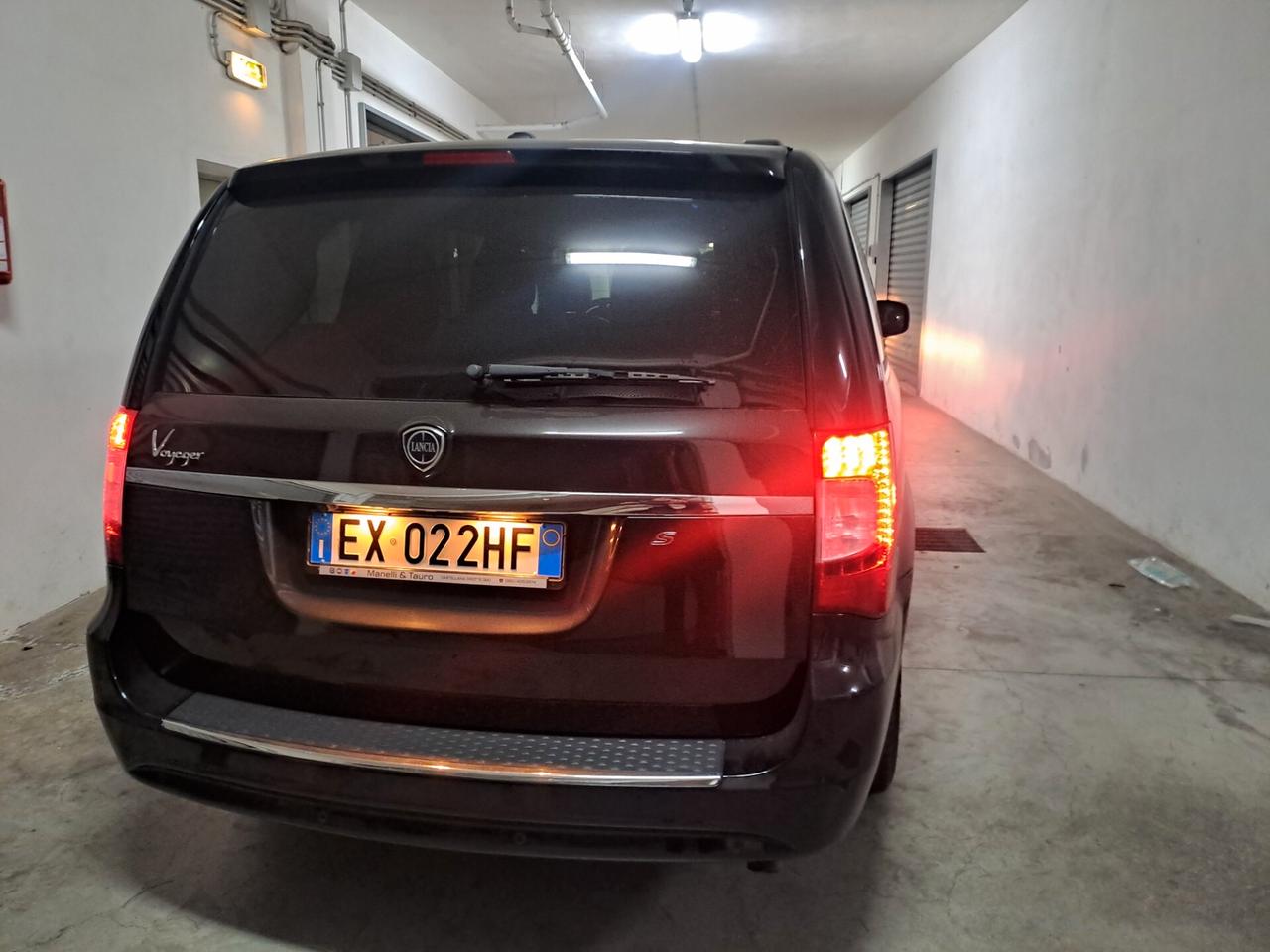 Lancia Voyager 2.8 Turbodiesel S 177 CV