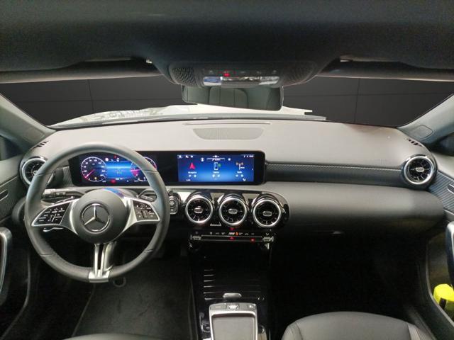 MERCEDES-BENZ A 180 d Automatic Advanced