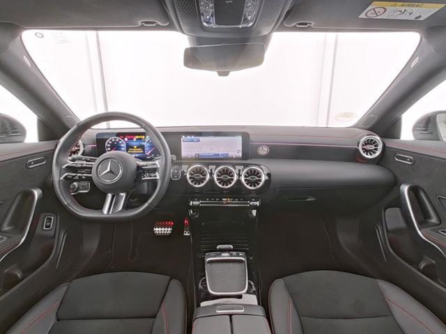 MERCEDES-BENZ CLA 180 Automatic Shooting Brake AMG Line Advanced Plus