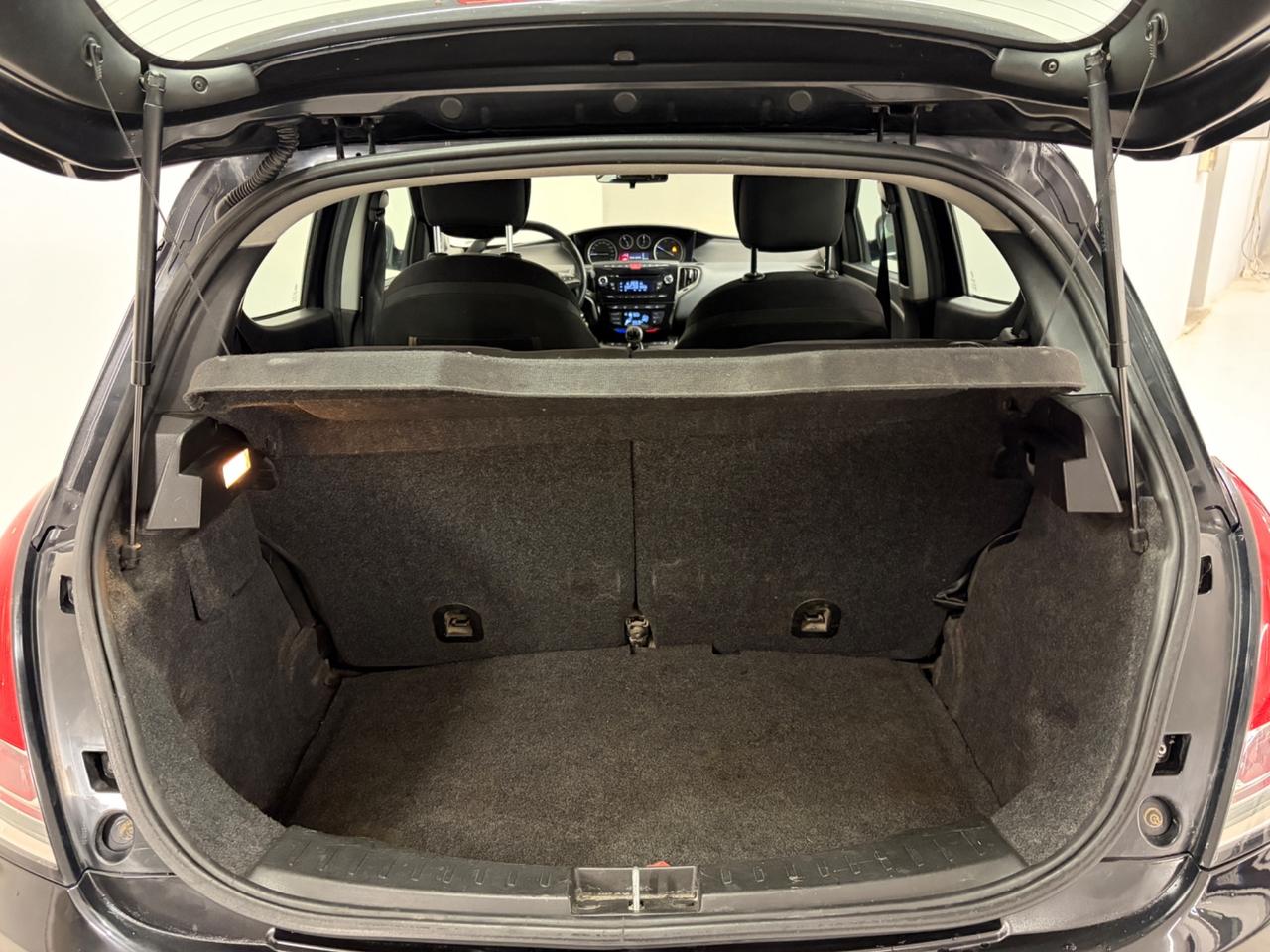 Lancia Ypsilon 0.9 TwinAir 85 CV 5 porte S&S Platinum