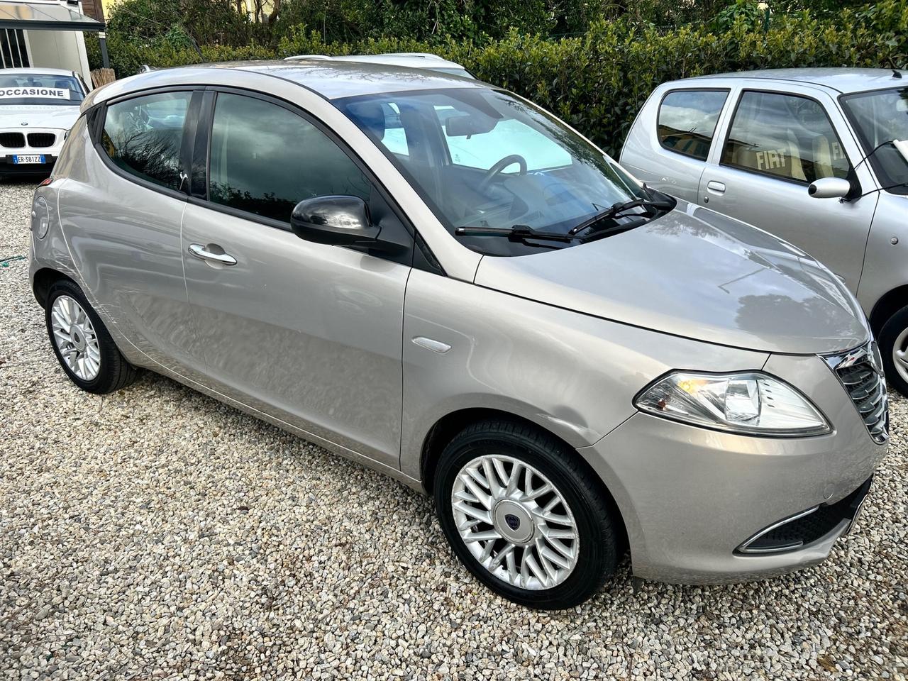 Lancia Ypsilon 1.2 69 CV 5 porte Platinum