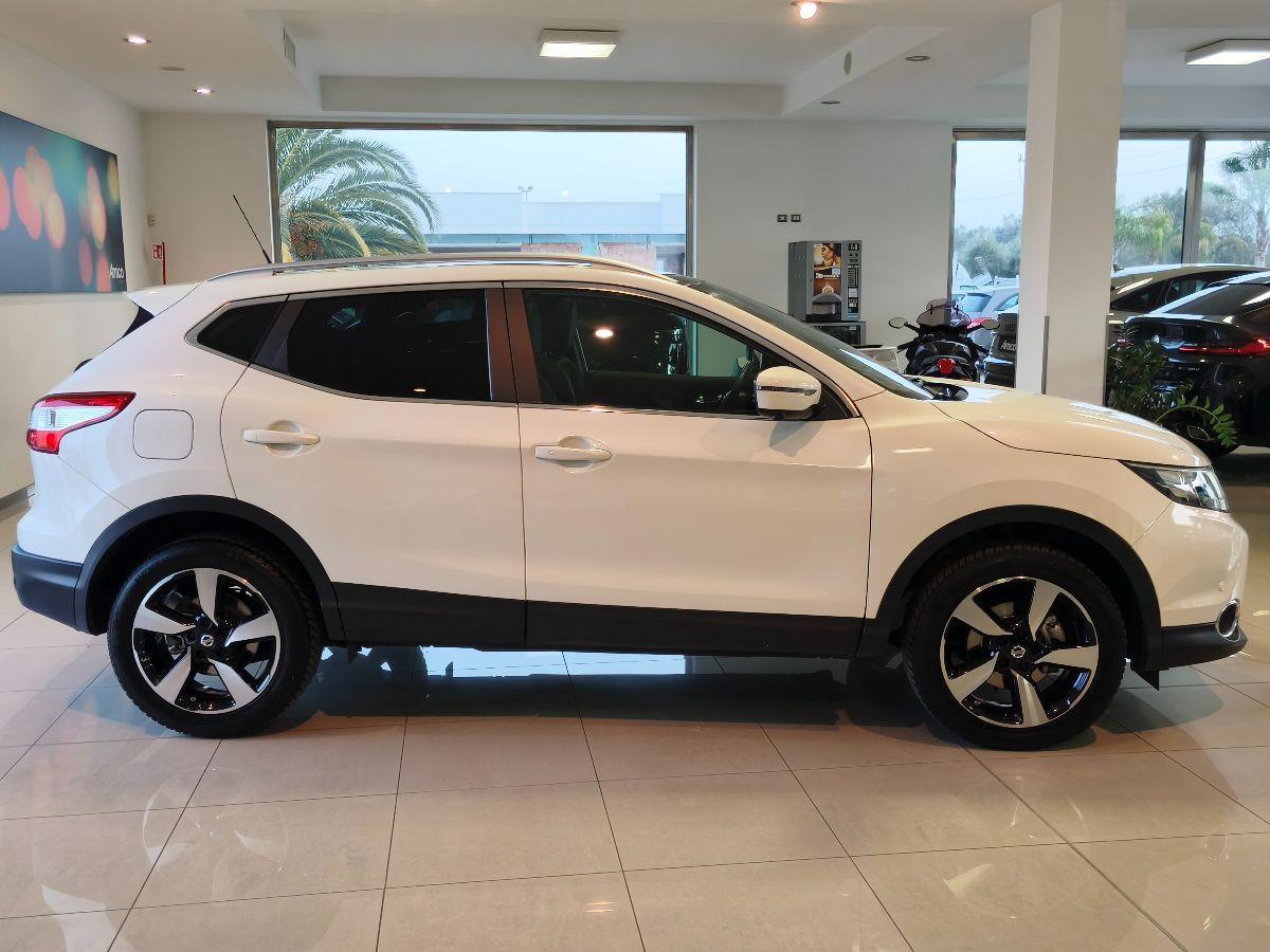 NISSAN Qashqai 1.6 dCi 2WD N-Connecta
