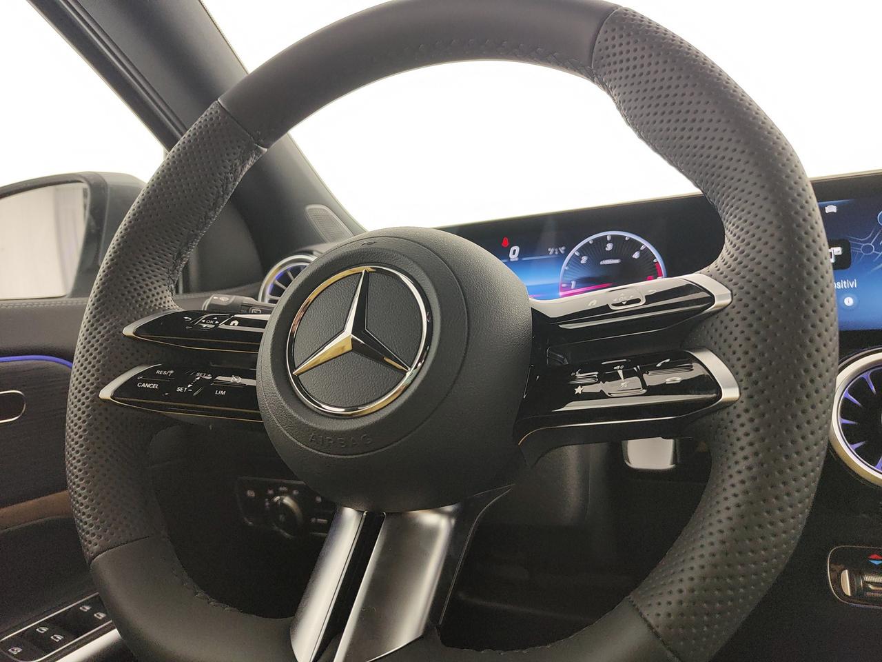 Mercedes-Benz GLA 200 d