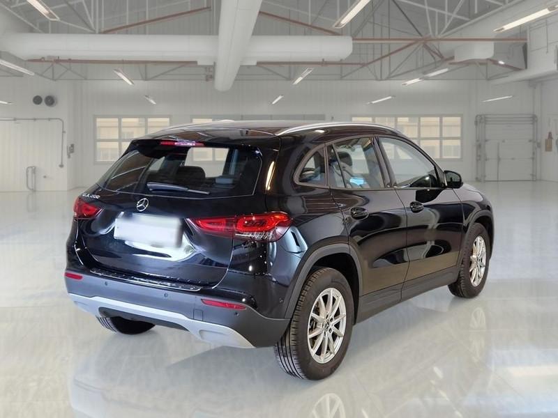 MERCEDES-BENZ GLA 200 Automatic Business Extra