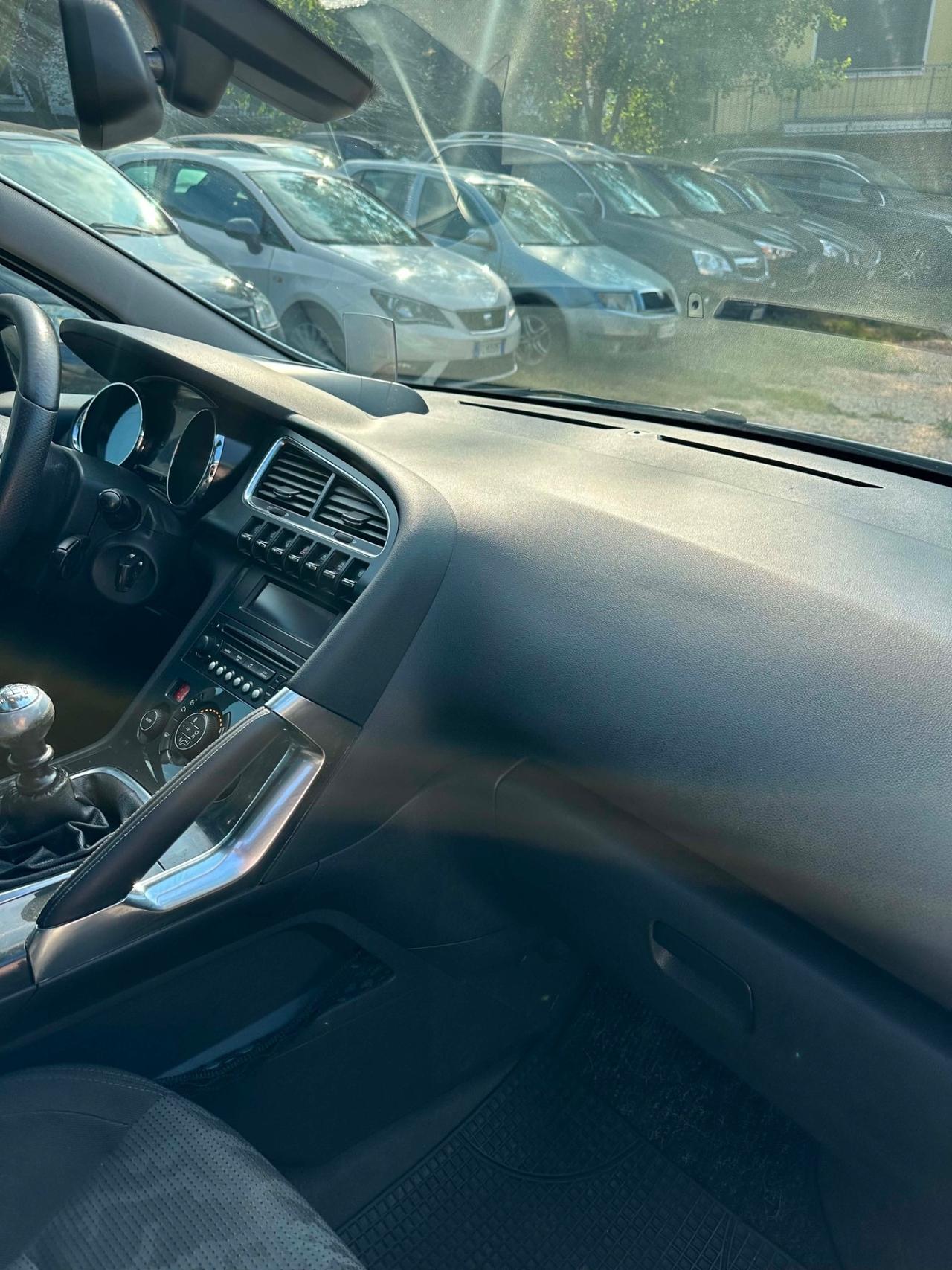 Peugeot 3008 1.6 HDi 112CV ALLURE KMCERT UNICOPR