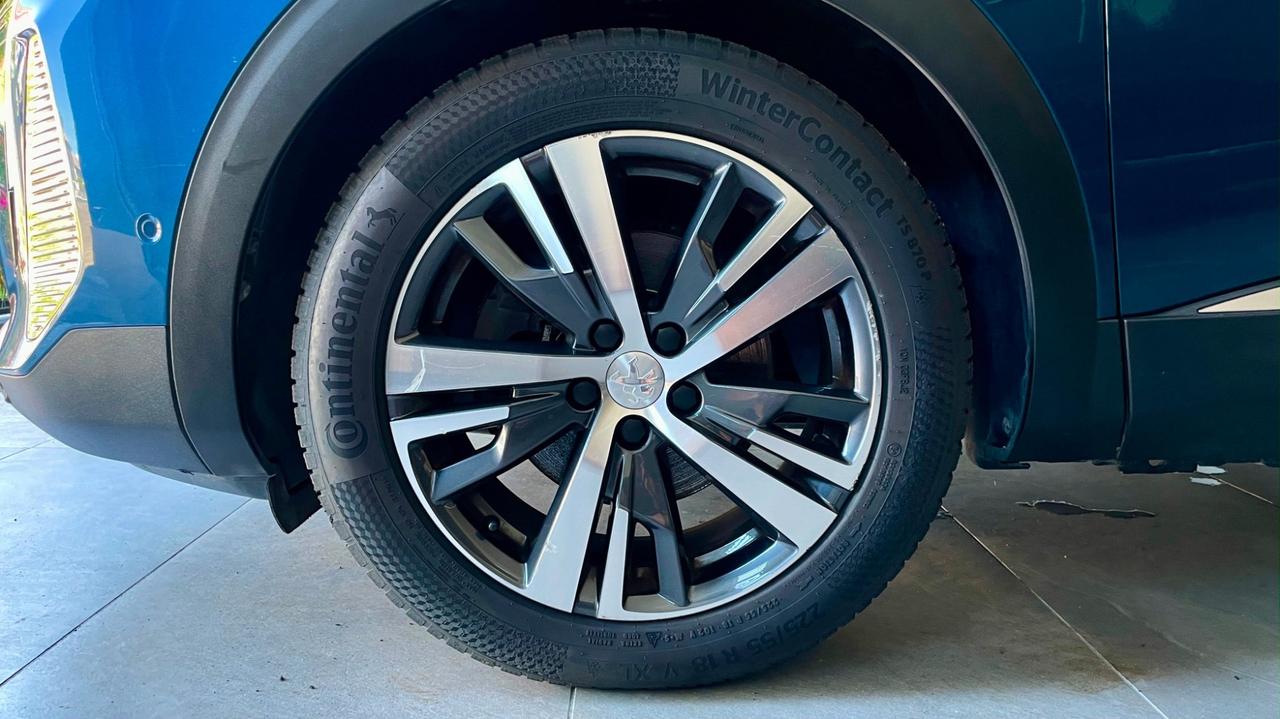 PEUGEOT 5008 1.5 ALLURE 131CV - SETTE POSTI, FULL LED, NEOPATENTATI