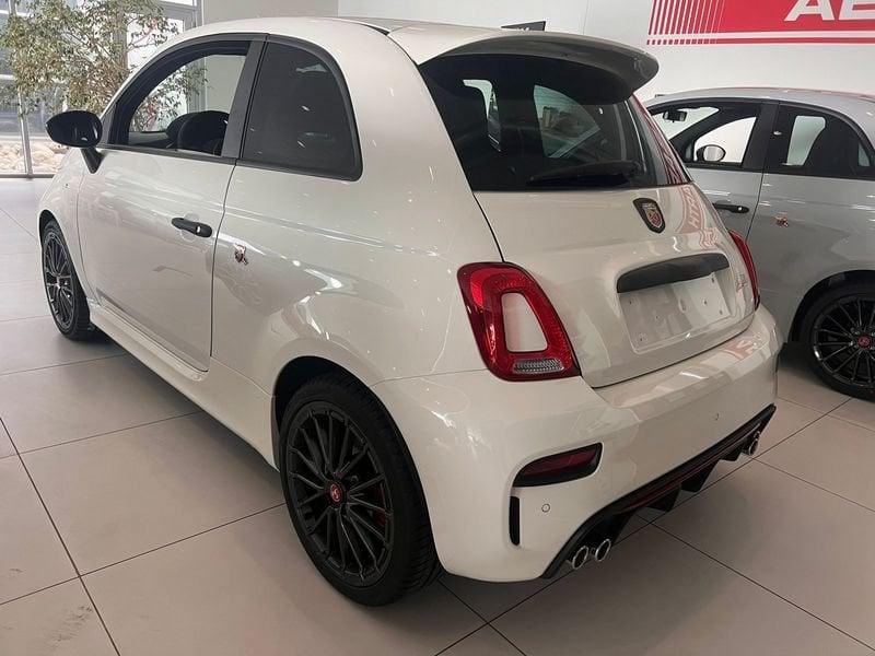 Abarth 695 1.4 t-jet Turismo 180cv