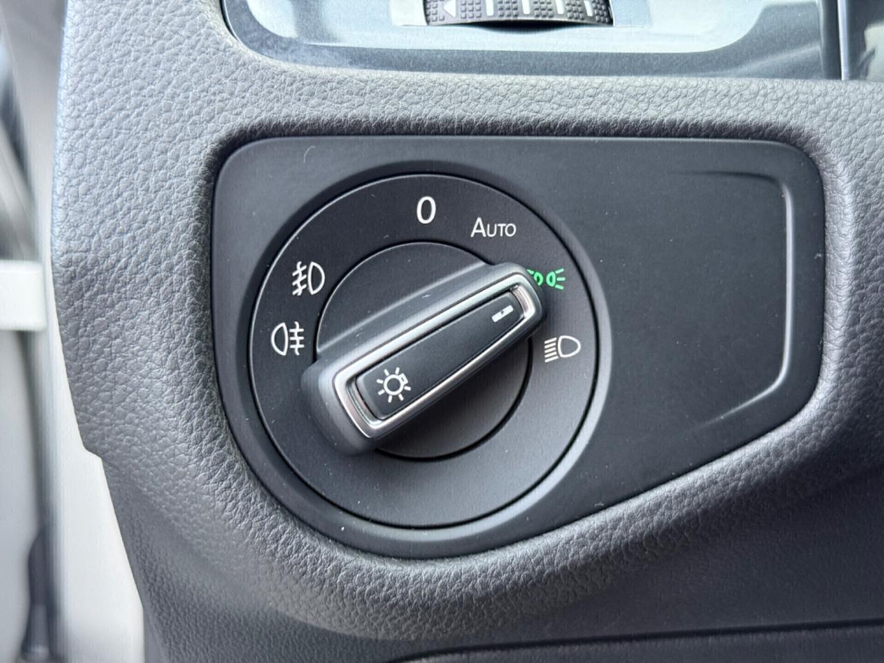 Volkswagen Golf 5p 2.0 tdi Sport 150cv dsg