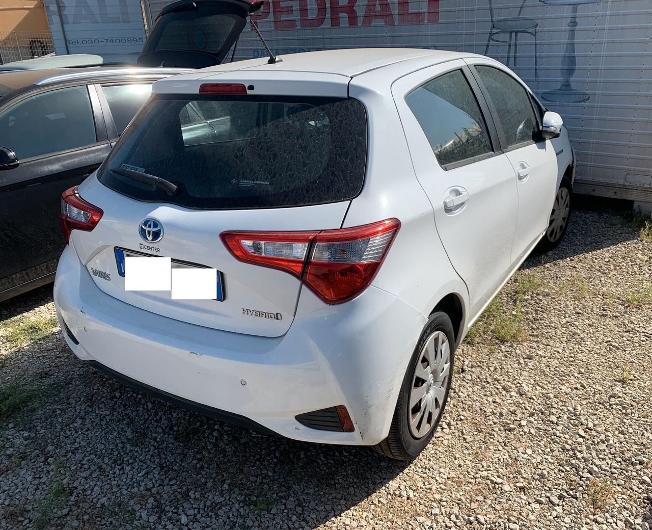Toyota Yaris 1.5 Hybrid Sinistrata Airbag ok