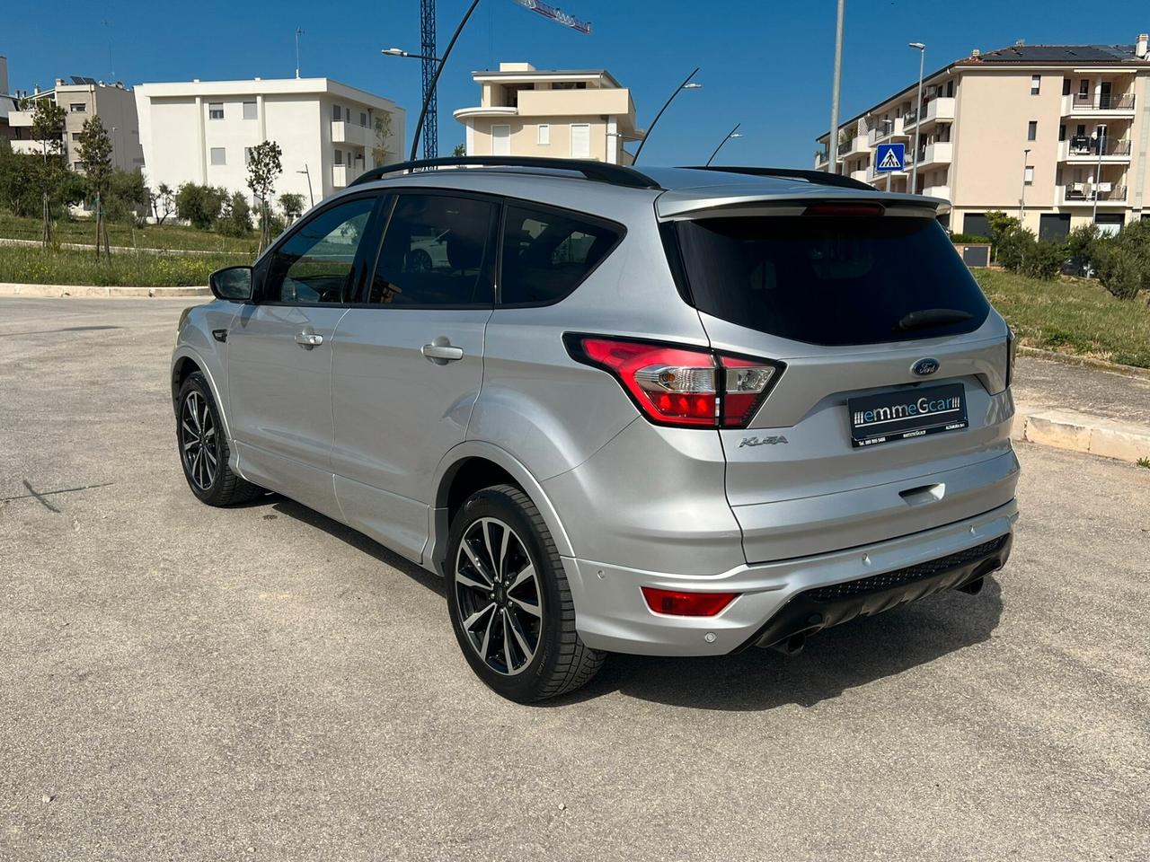 Ford Kuga 1.5 TDCI 120 CV S&S 2WD Powershift ST-Line