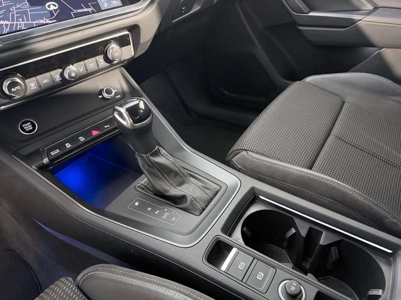 Q3 SPB 40 TDI 200 CV 3X S-LINE QUATTRO IPER-FULL IVA ESPOSTA