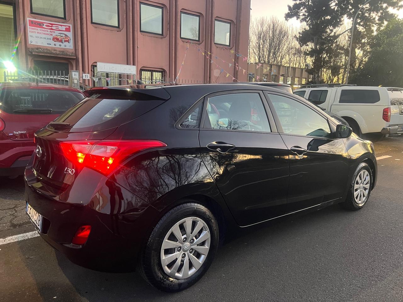Hyundai i30 1.4 5p. Classic 75 mila km