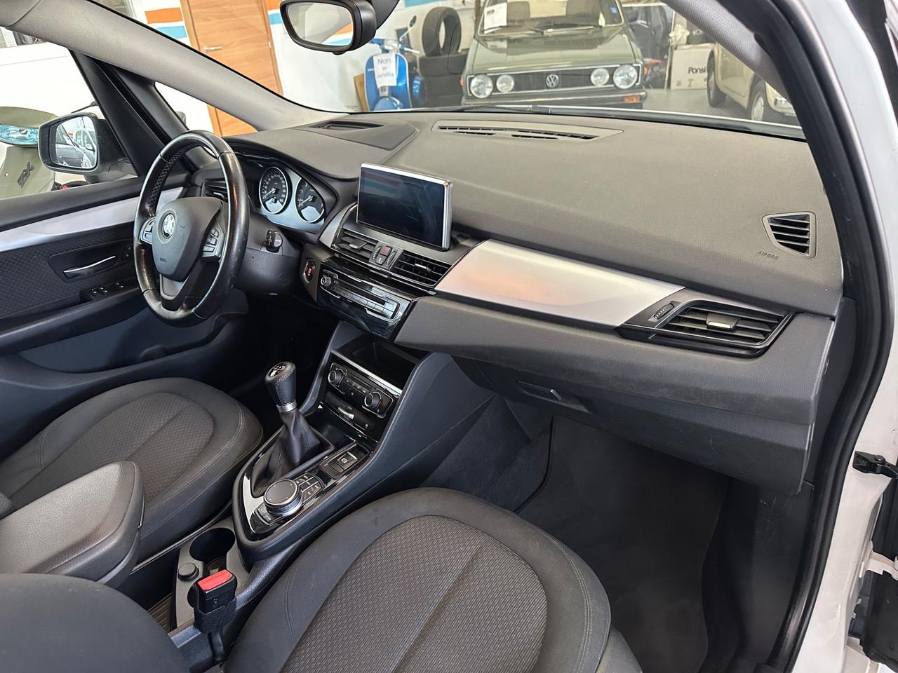 Bmw 2er Active Tourer 218i Advantage
