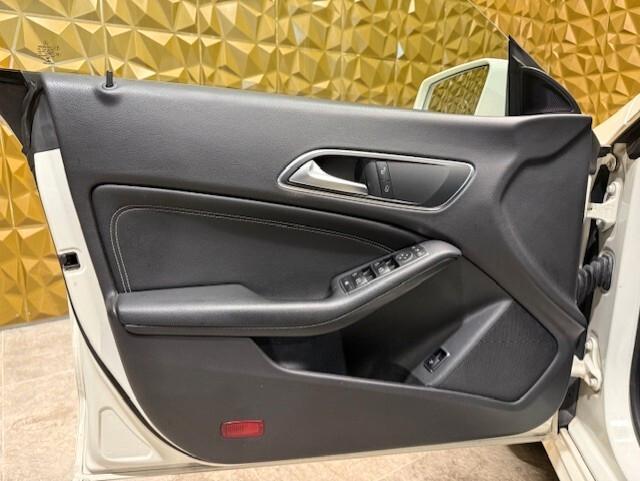 Mercedes-benz CLA 180 d Automatic Sport