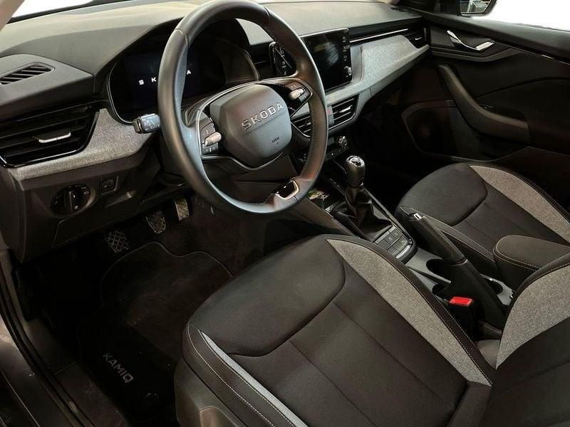 Skoda Kamiq 2024 1.0 tsi Black Dots 115cv