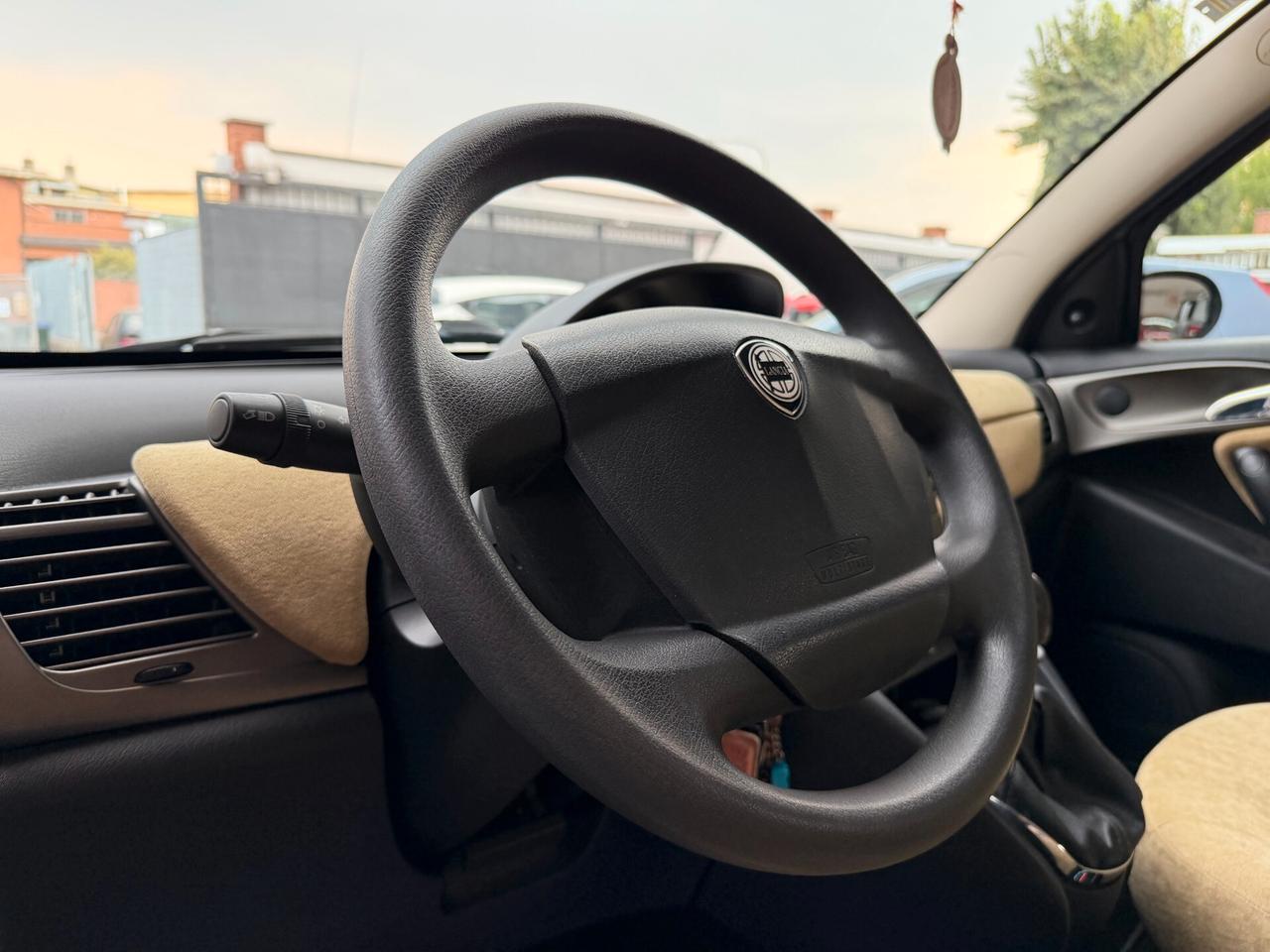 Lancia Ypsilon 1.2 Argento