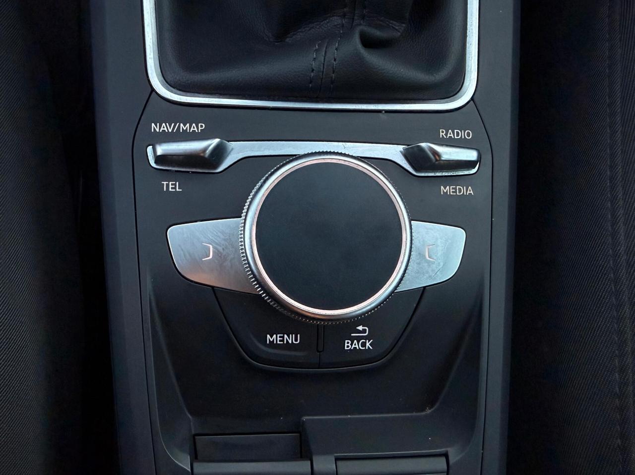 Audi Q2 30 TDI S line Edition