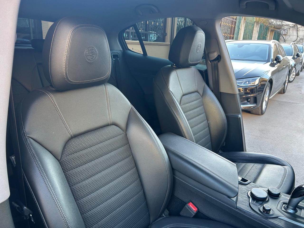 Alfa Romeo Stelvio 2.2 Turbodiesel 190 CV AT8 RWD Executive