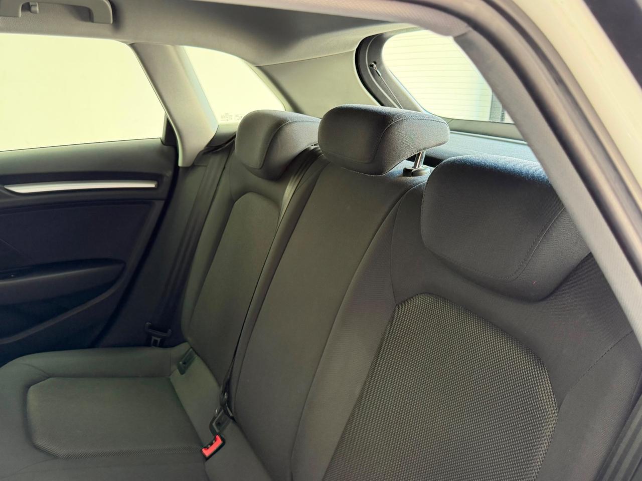 Audi A3 SPB 30 TDI Sport-116 cv-S-TRONIC-GARANTITA-2019