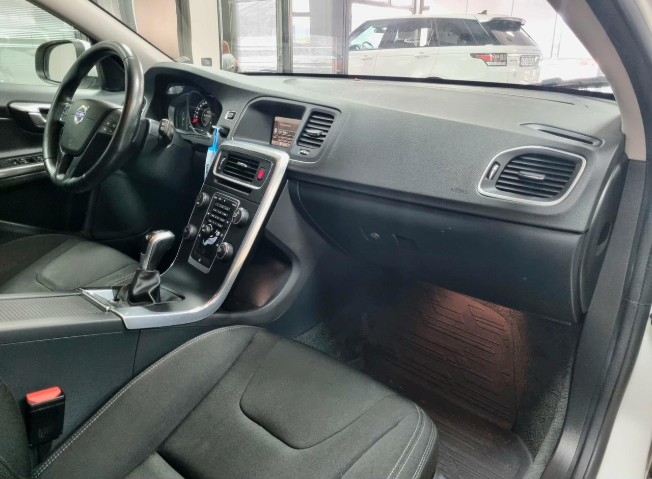 VOLVO V60 2.0 DIESEL D2 KINETIC N1 AUTOCARRO