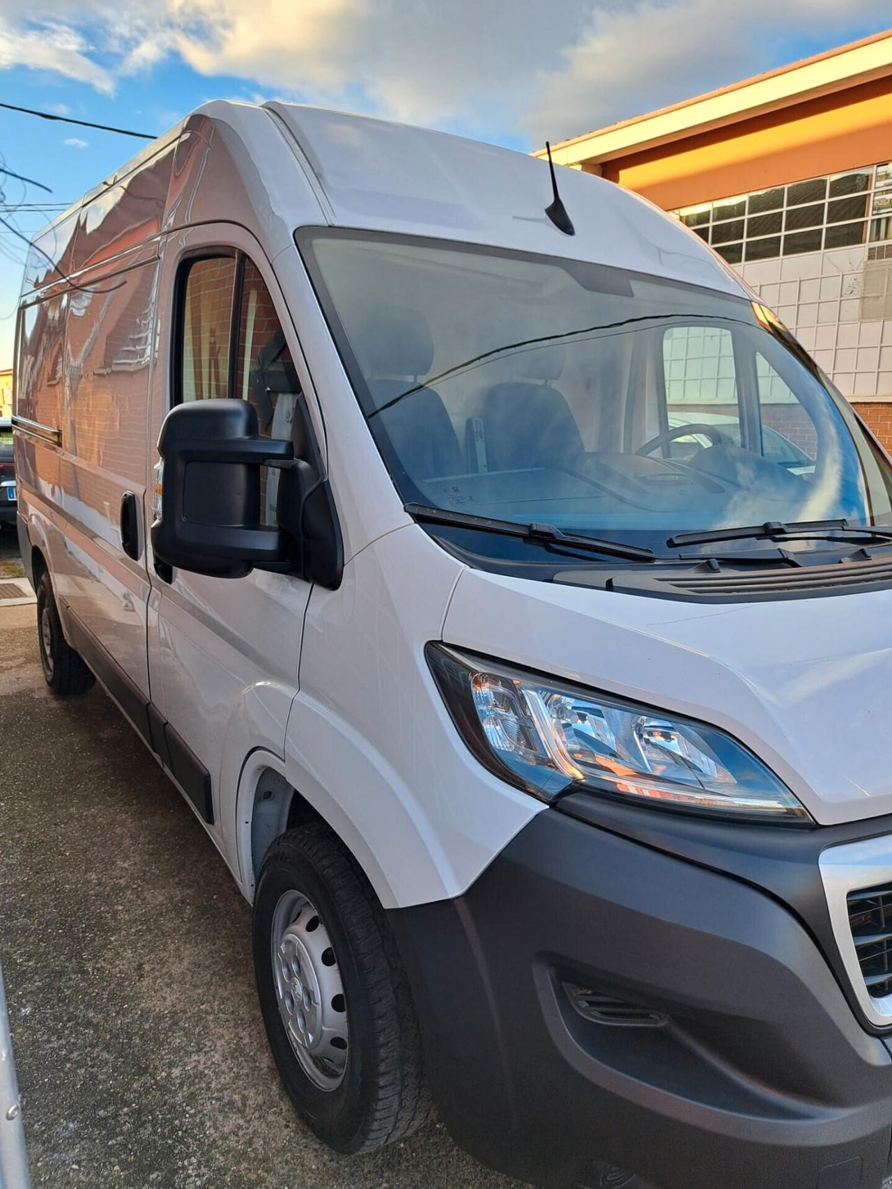 PEUGEOT BOXER DEL 2023